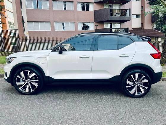 VOLVO XC40 1.5 T5 RECHARGE R-DESIGN GEARTRONIC VOLVO XC40 1.5 T5 RECHARGE R-DESIGN GEARTRONIC